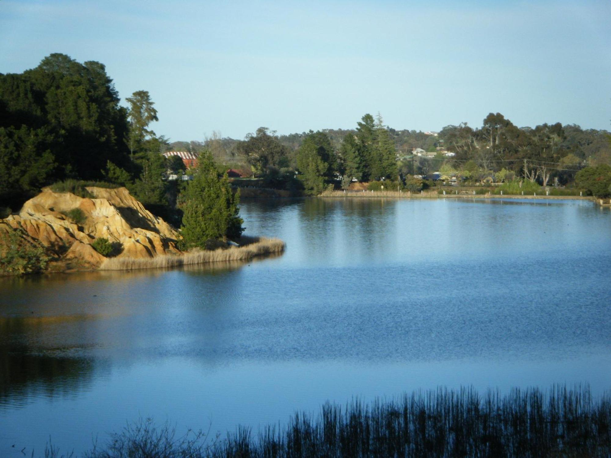Beechworth Lake Sambell Caravan Park Eksteriør billede